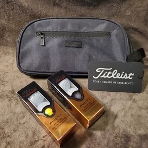 NWT Titleist Golf travel bag & ProV1 balls